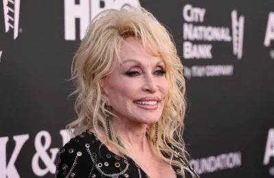 Anuntul oficial despre sanatatea lui Dolly Parton. Cele 6 concerte din Las Vegas sunt anulate