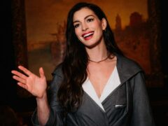 Anne Hathaway a apărut cu șuvițe caramel în timpul celei de a treia sarcini