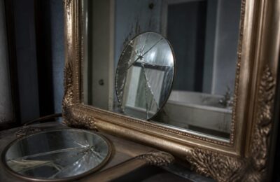 Cum ajung mesajele din copilărie să îți schimbe relația cu propriul corp