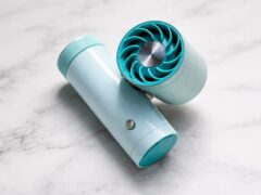 Două gadgeturi de peste 100 de dolari au fost testate pentru răcorire în caniculă și la bufeuri