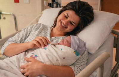 Înjumătățirea costurilor pentru fertilitate ar putea crește de 2,67 ori numărul nașterilor prin reproducere asistată