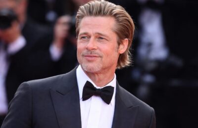 Brad Pitt reintroduce alcoolul în viața sa sub supravegherea strictă a iubitei