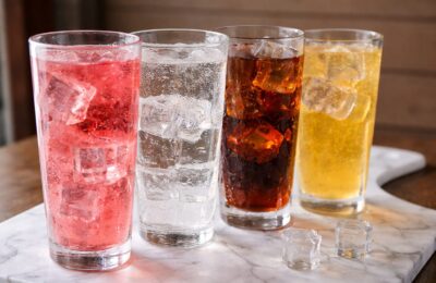 Consumul zilnic de băuturi îndulcite cu zahăr a fost asociat cu un risc de 2,45 ori mai mare de cancer gastric