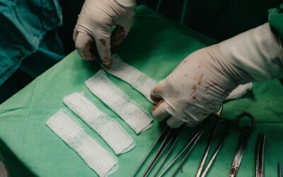 O asistentă a găsit larve în rănile unui pacient internat în timpul caniculei, într-un spital britanic