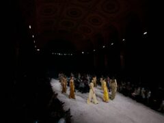 Bucharest Fashion Week a adus teatrul și muzica în prezentările de modă