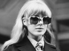 Cum se poartă cele șase coafuri boho ale toamnei, de la bobul ondulat la straturile în stil Farrah Fawcett