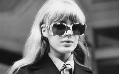Cum se poartă cele șase coafuri boho ale toamnei, de la bobul ondulat la straturile în stil Farrah Fawcett