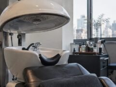 Cât costă cinci experiențe de beauty în Seul, de la analiza gratuită a culorilor la îngrijirea scalpului