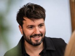 Cum se alege hidratarea părului după vacanță. Marian Capet explică de ce produsele prea grele pot lua din volum